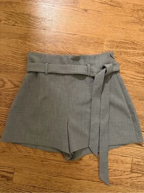 Babaton High-Waist Tie-Belt Shorts in Light Gray